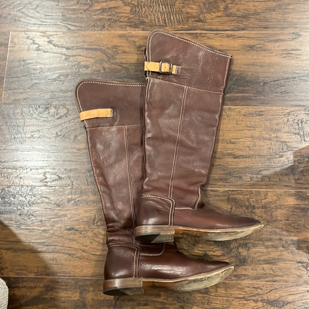 FRYE - women’s tall boots - 6.5 - reddish brown leather